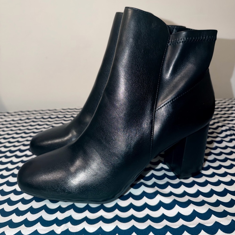 Elegant Black Ankle Boots
